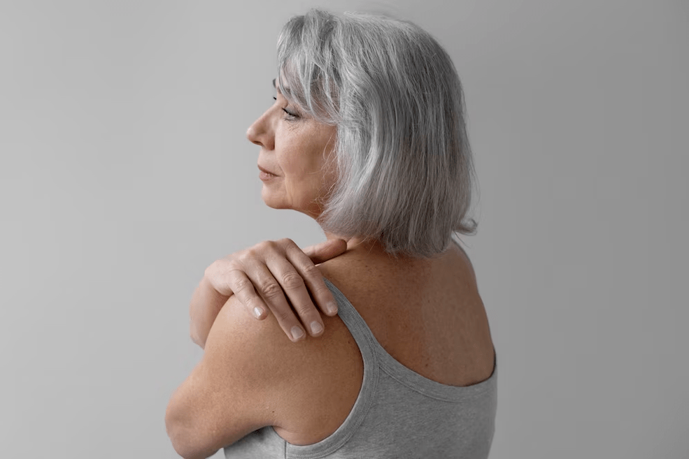 Остеохондрозата на гръдния кош по-често се диагностицира при възрастни хора
